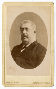 221161 Portret van mr. W.J. Royaards van den Ham, geboren 1829, advocaat, lid van de gemeenteraad van Utrecht ...